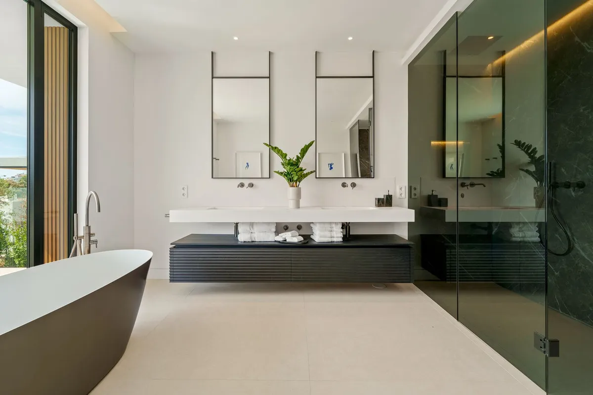 346bbd15-70a4-47d4-9568-ab057000f59c