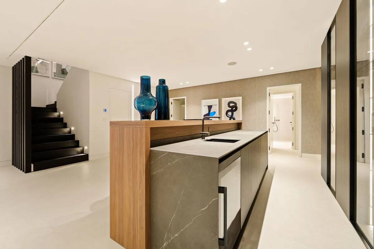 992b38f0-e6e6-4529-88f2-67a54457a59c