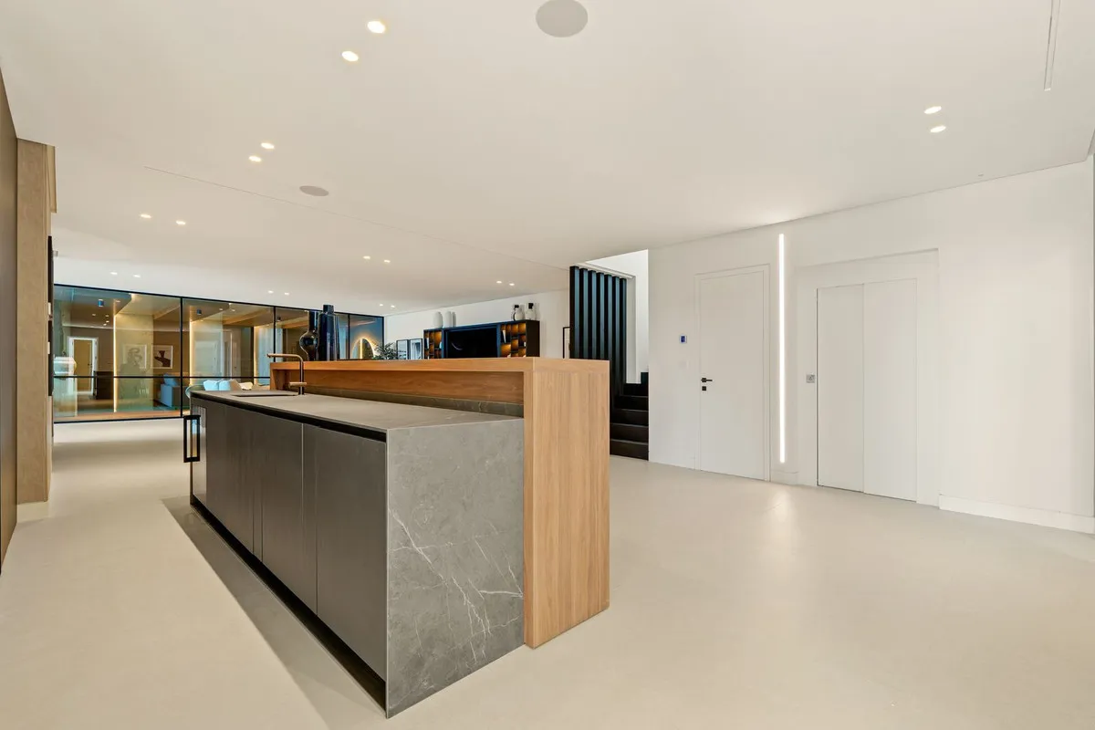 b34e1a38-0224-41da-a2f9-e1f58e85aeff