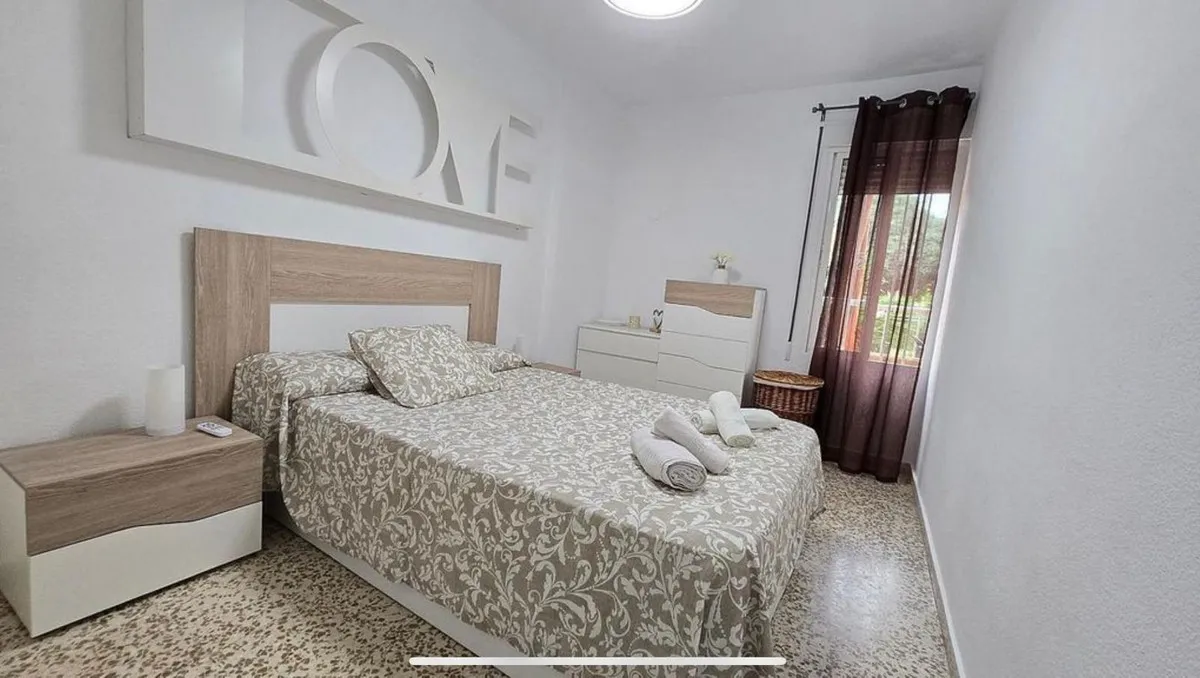 fe9ef0db-e507-4972-afcc-662f0dfc9c71