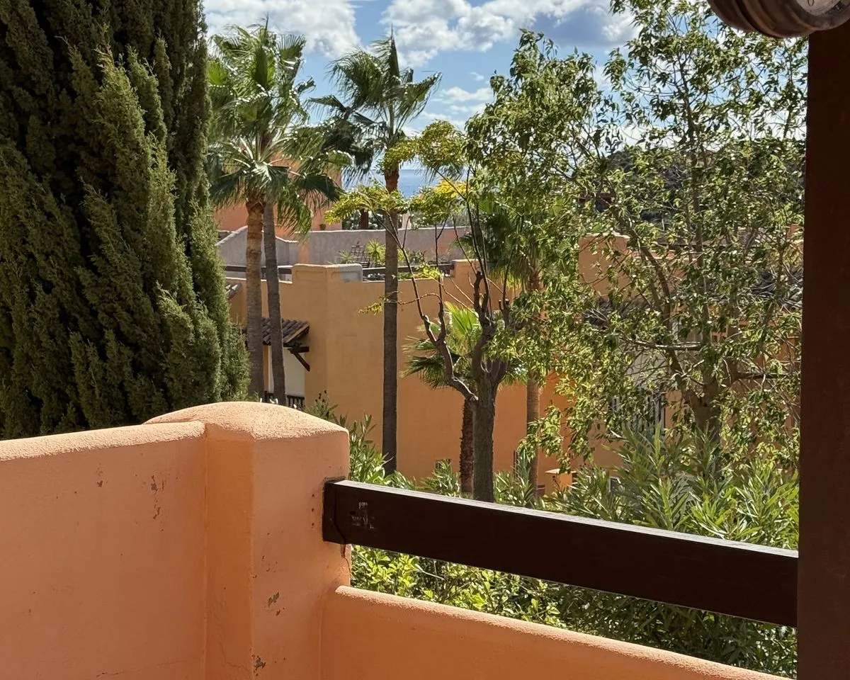 29927e09-c4e8-4a86-a60e-f6330b3ec804