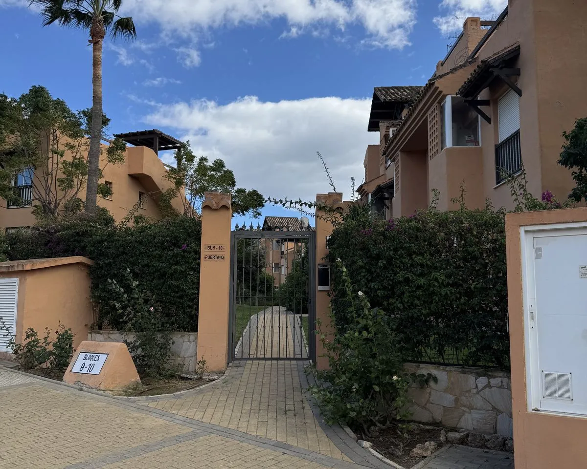 a54068a4-29e3-45c9-ae28-3097d35f1072