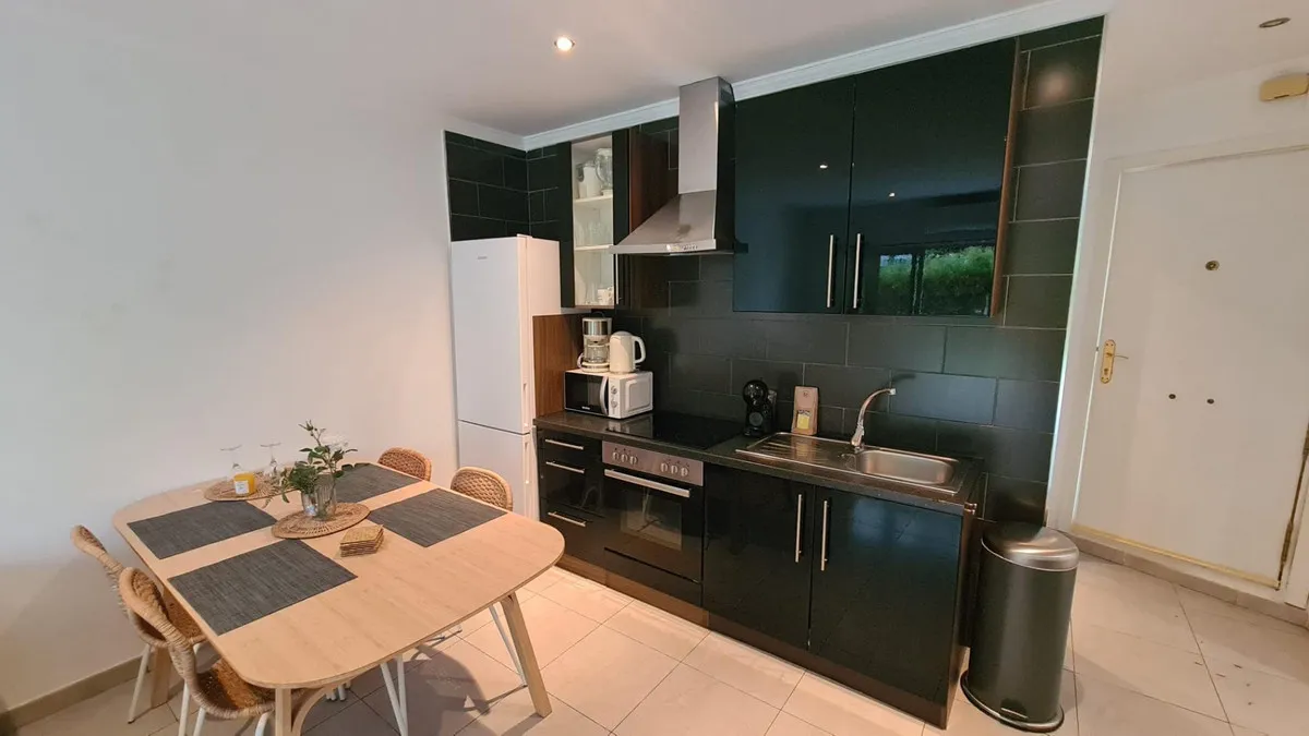 b06821bb-4ab7-4a06-a84f-2a27aba06cb4