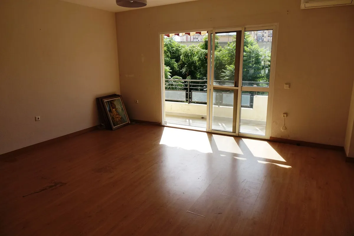 75409ad2-a12f-400f-8d83-6dd8b88a46ef