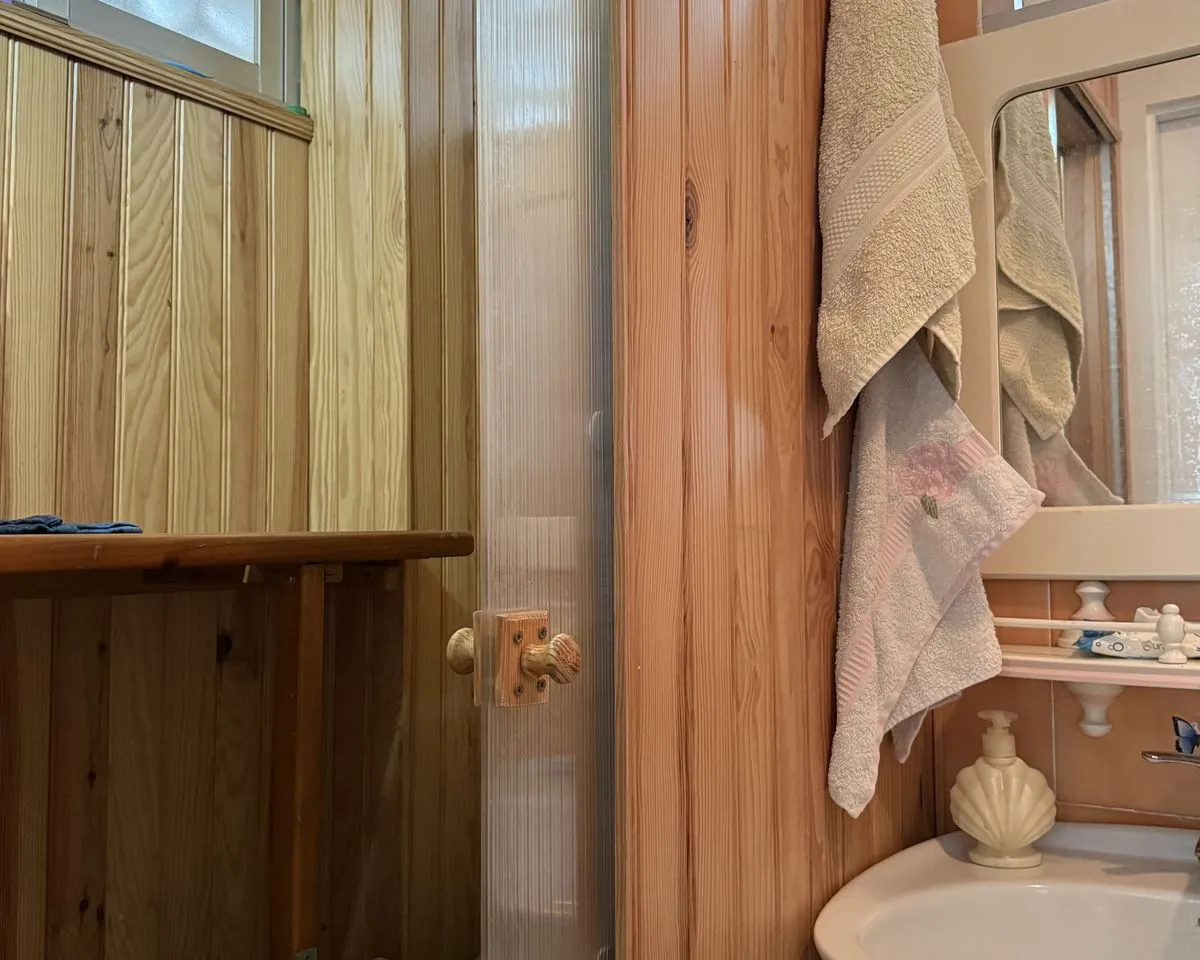 30f054dd-84f5-4407-b464-c3654bf42740