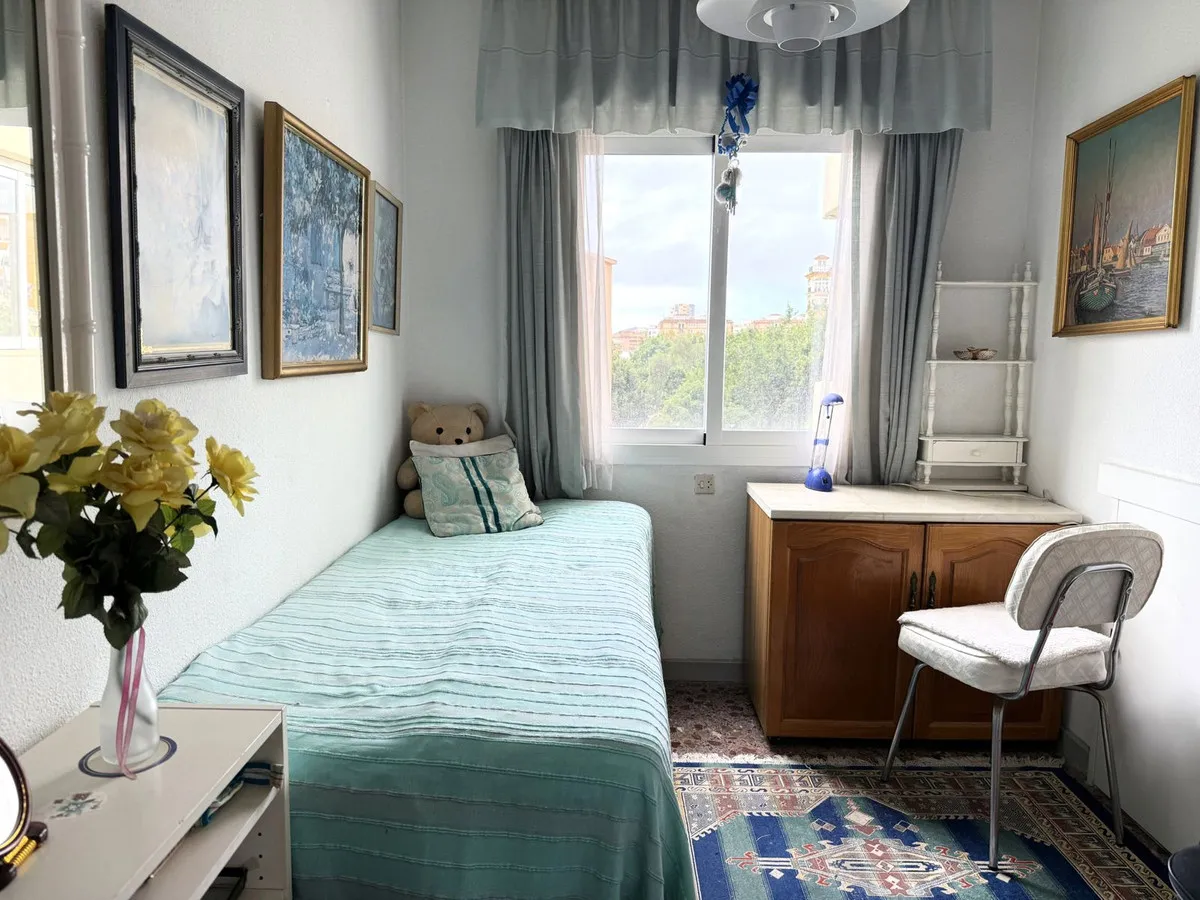 6a6e22c3-9688-40c1-be8a-264af18369c6