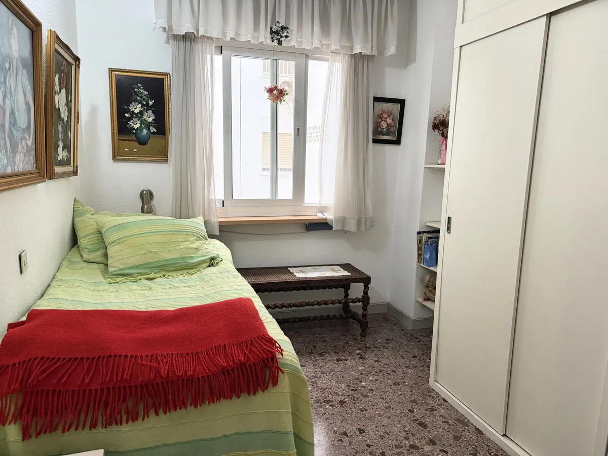 bb9d57b5-0eb6-4bf1-8f9d-e539baef9b48