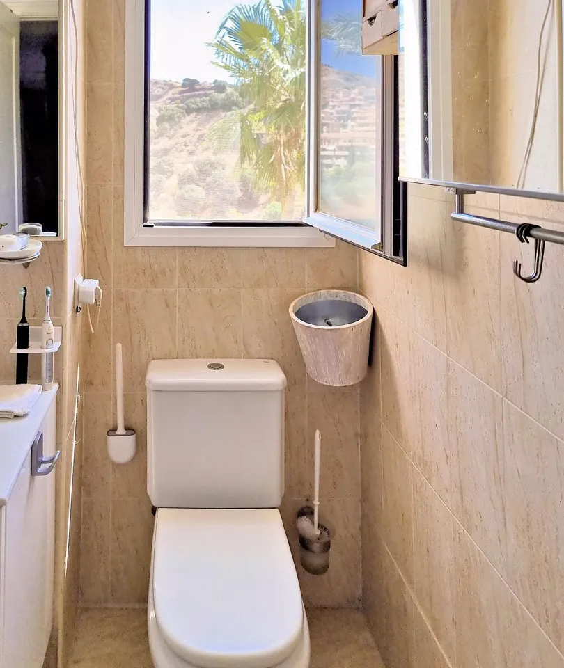 1f0281ad-9653-4b3a-baa0-81e289891177