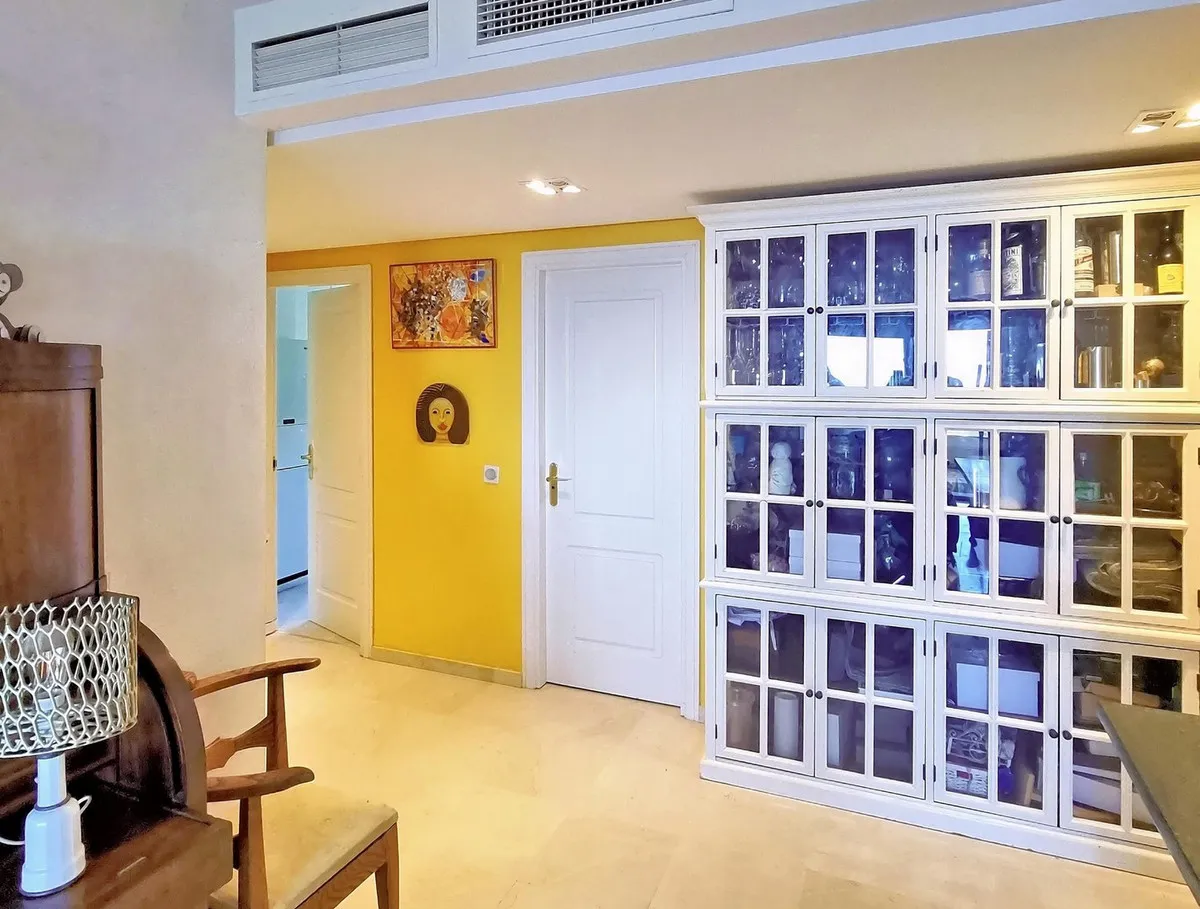 6d4df9fc-9978-41c5-aea1-41001a223d8f