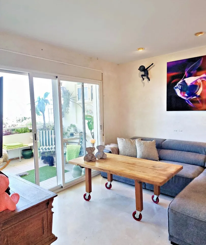 787c8d36-5faf-4ee1-b328-86a983f402ed