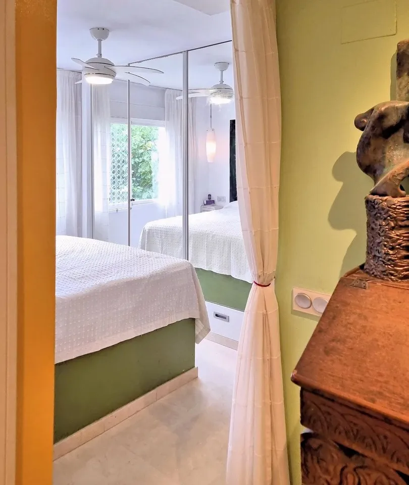 c3e52527-f4e5-43fe-bdf6-a5921f6685d0