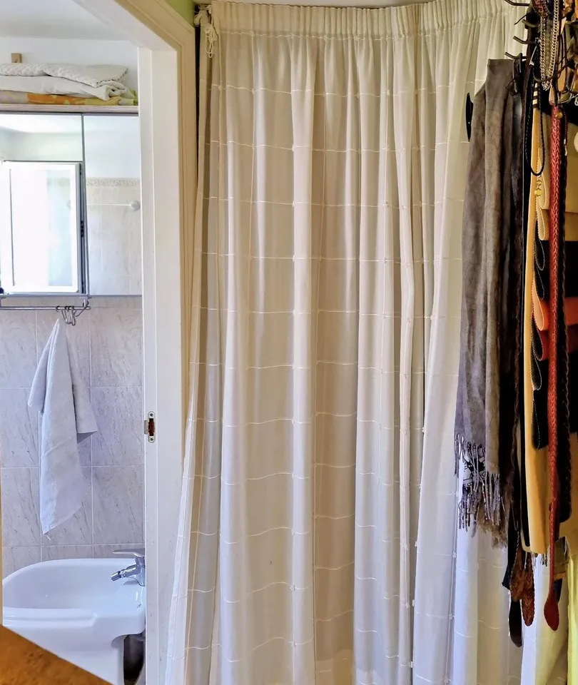 e5c08446-a7ca-4827-8efb-53915fac53ba