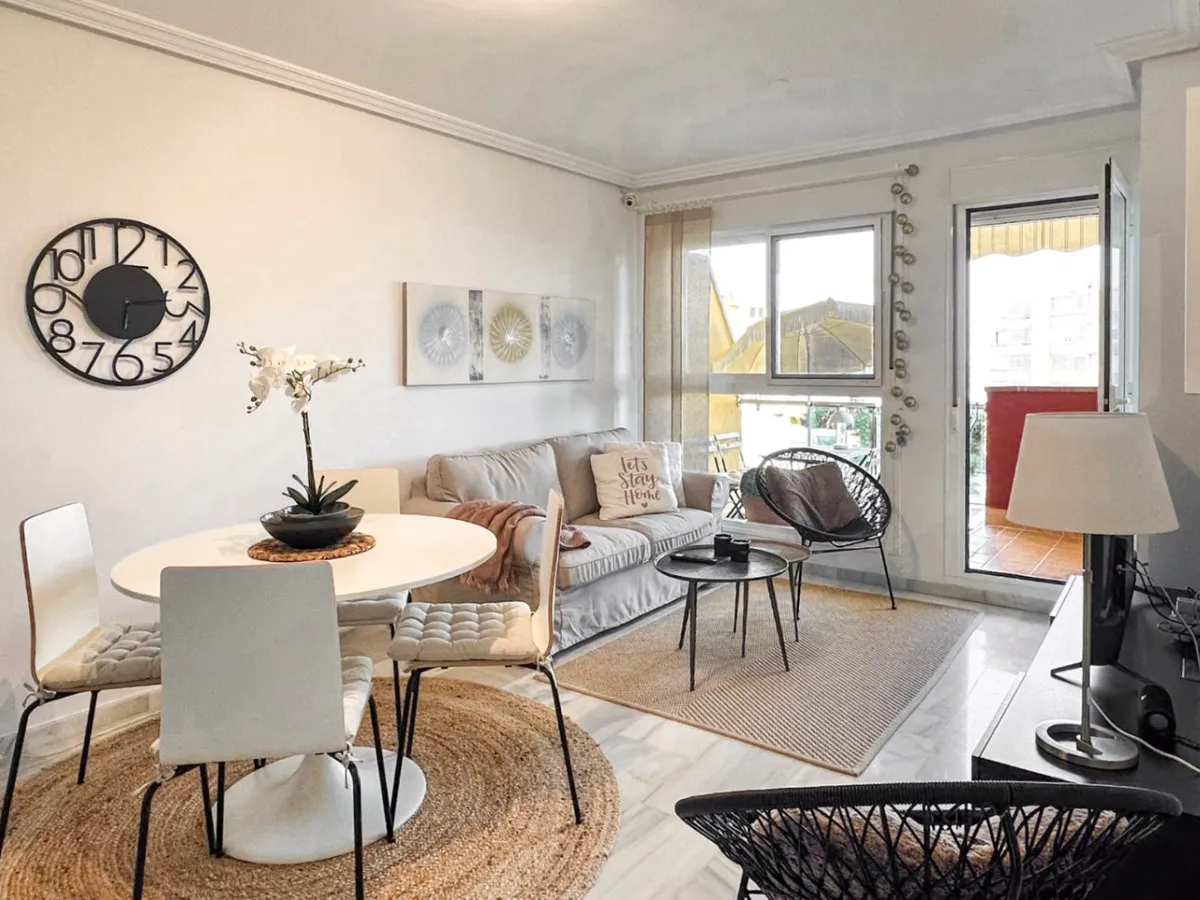 454ceae8-eca2-4238-ad67-b37debda4179