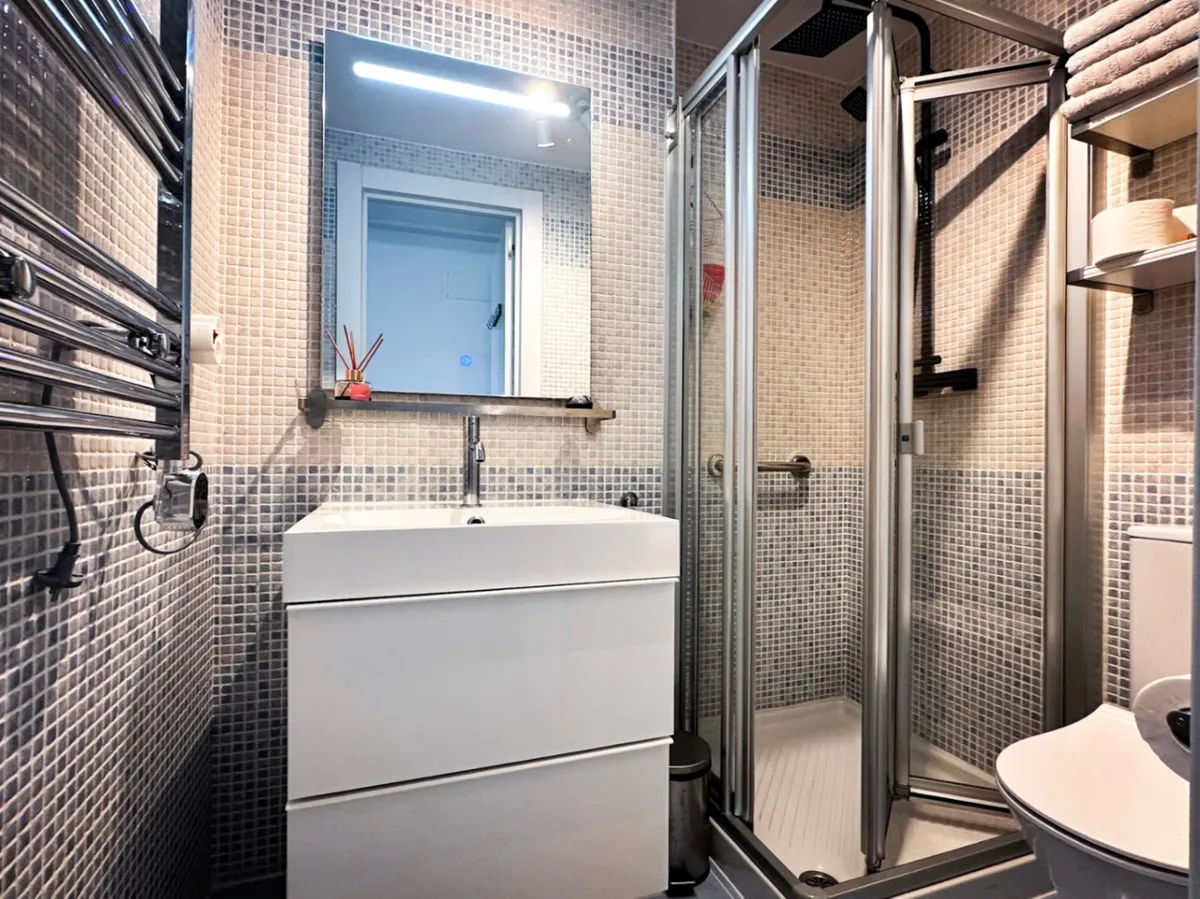 b2a5b944-7000-413b-9527-143e902cf88f