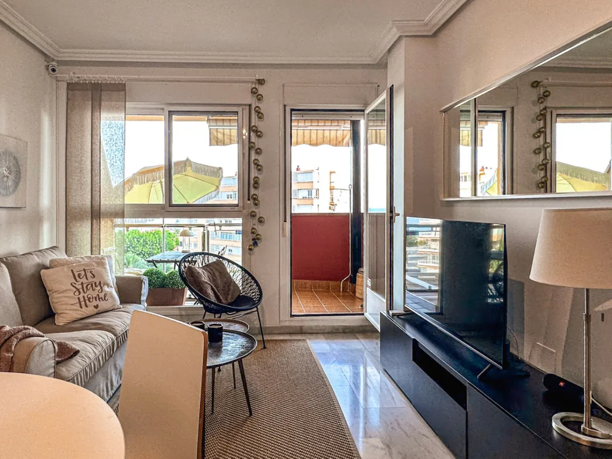 dfc0e302-17d7-4978-b353-b5b58f936acd