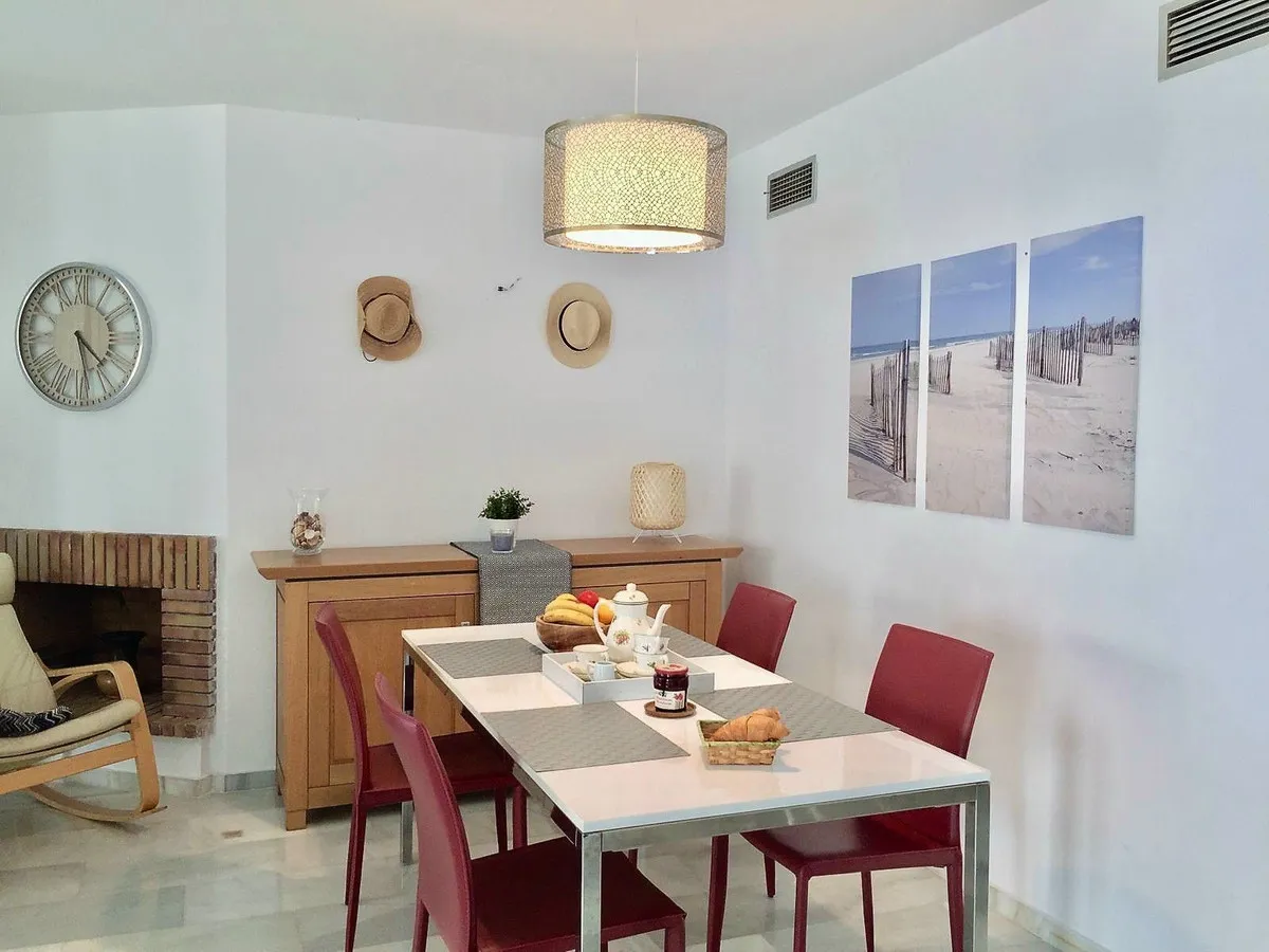 1f3ac2c6-e74a-4e42-9c9b-2436b4fac838