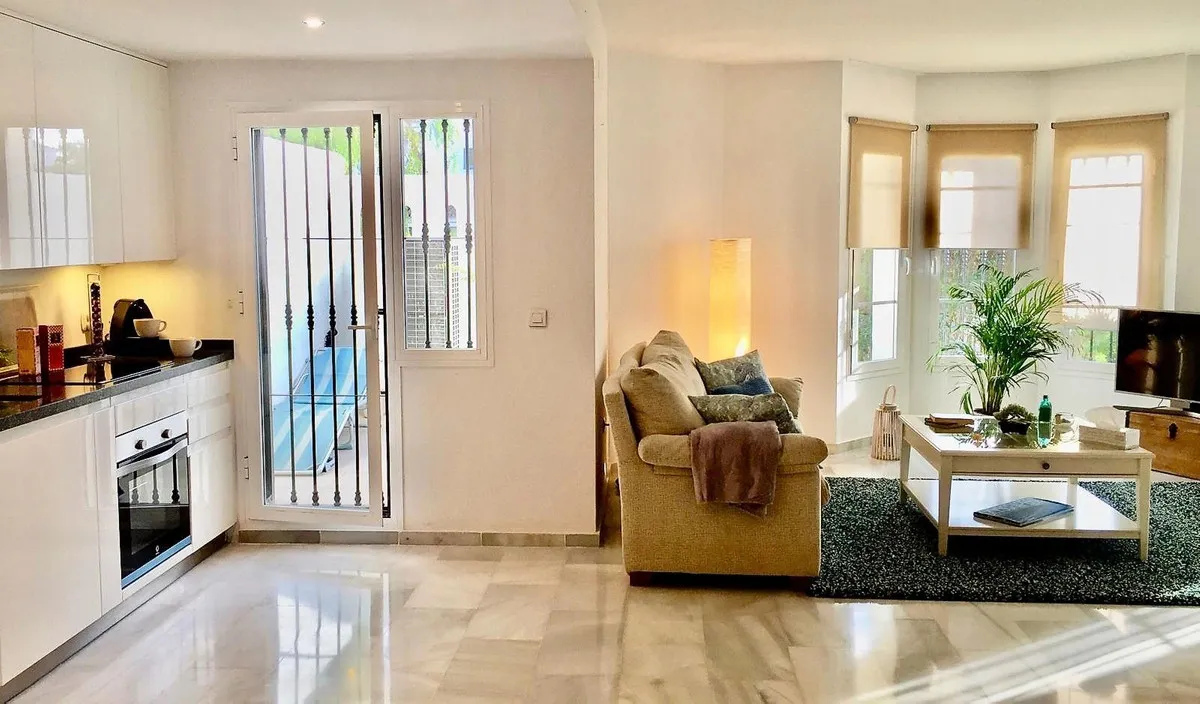 86e0b268-248c-43c8-a303-9b84c8b6de7b