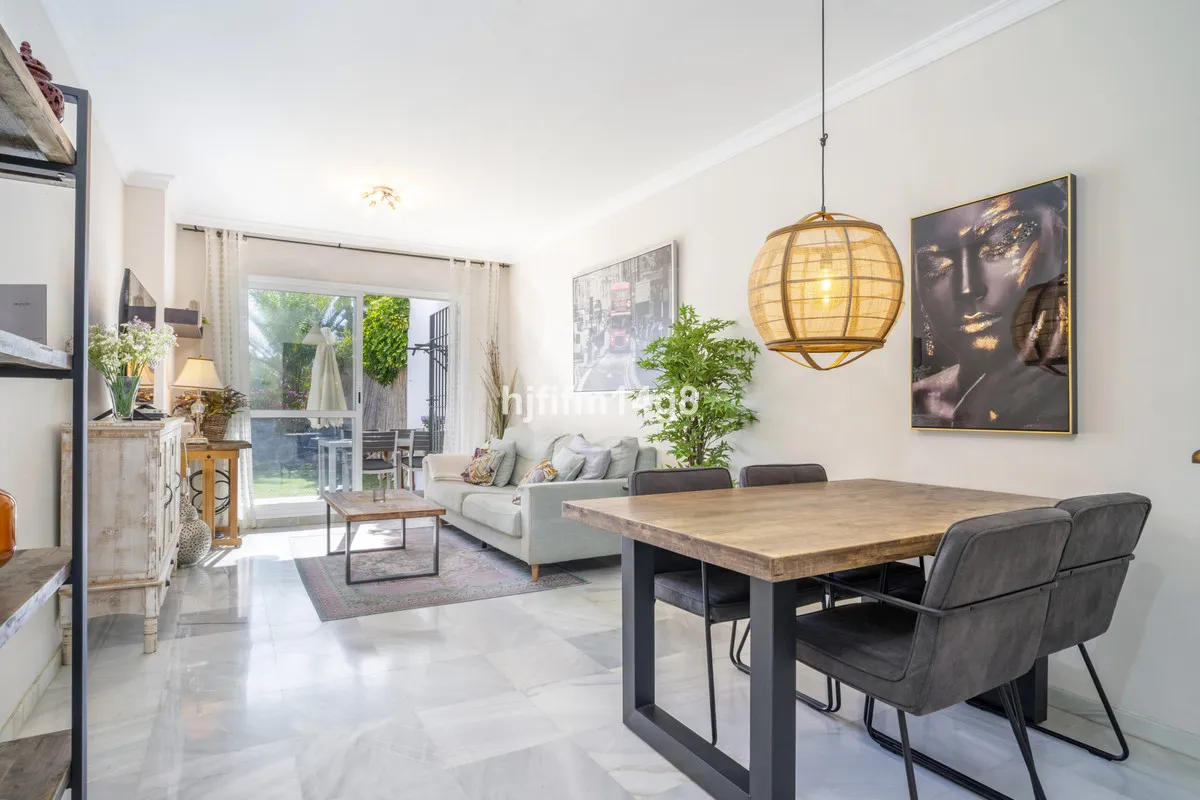 74b16c05-7293-40c5-a25f-667e921be23e