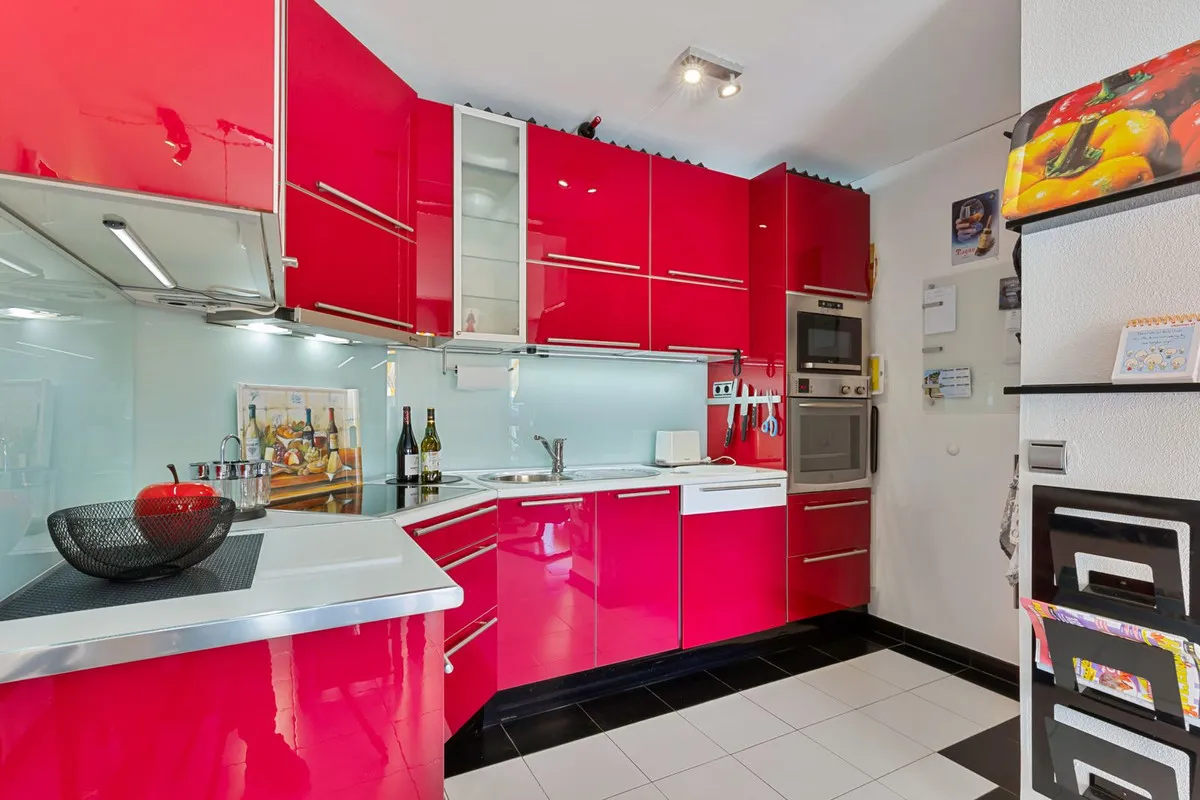 52d8549b-2a62-4c57-bdab-fa6f01669713