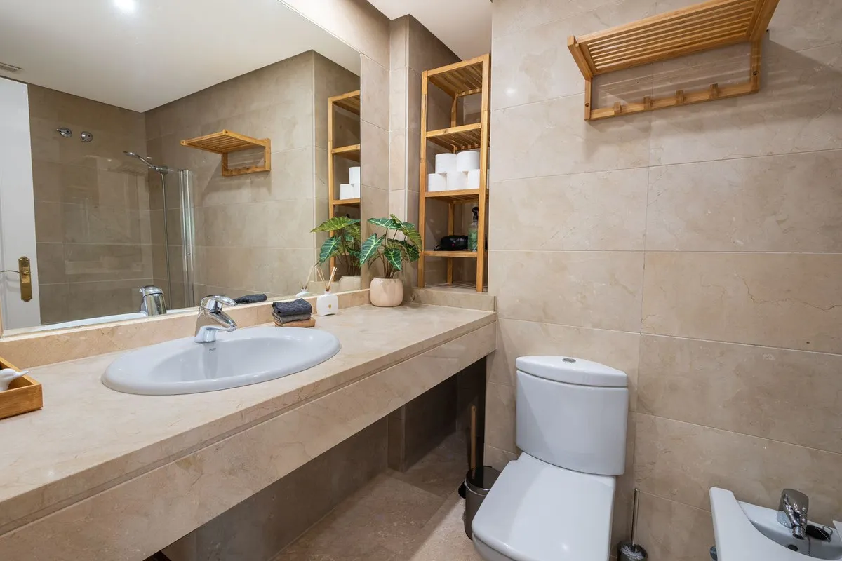 b45a041a-63e0-4f9d-93ca-cd296693be06