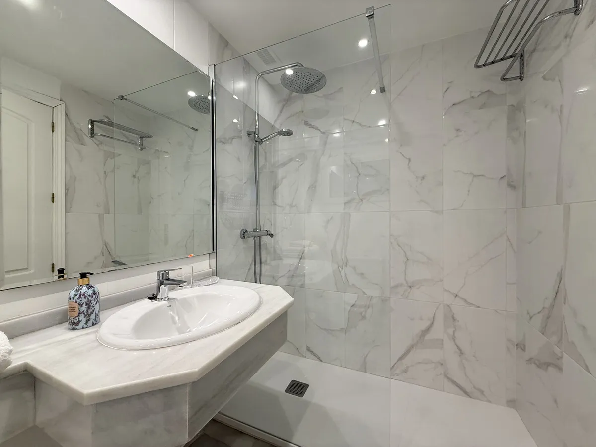 0970339e-607a-4352-81ee-9de10e8602d5