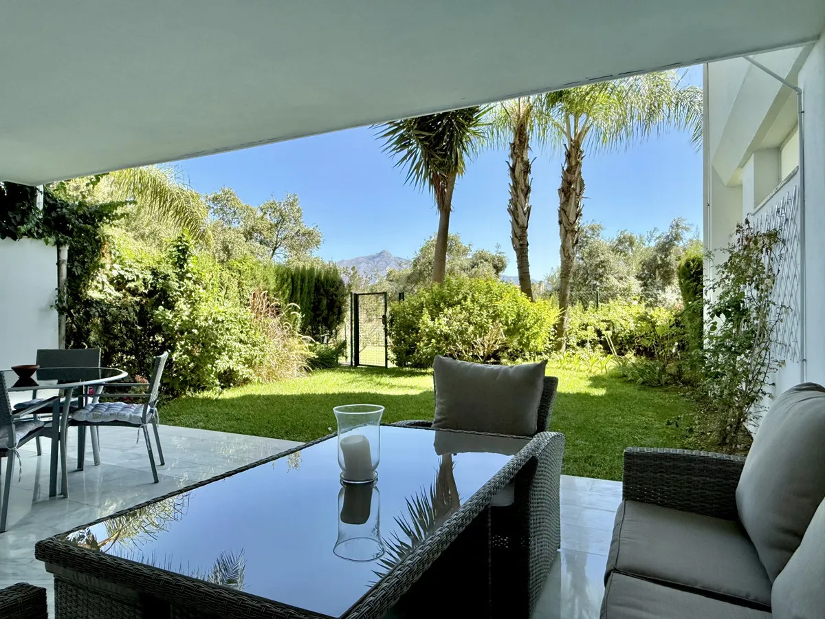 b950ec85-70e3-404f-9ced-bc9b44f636e9