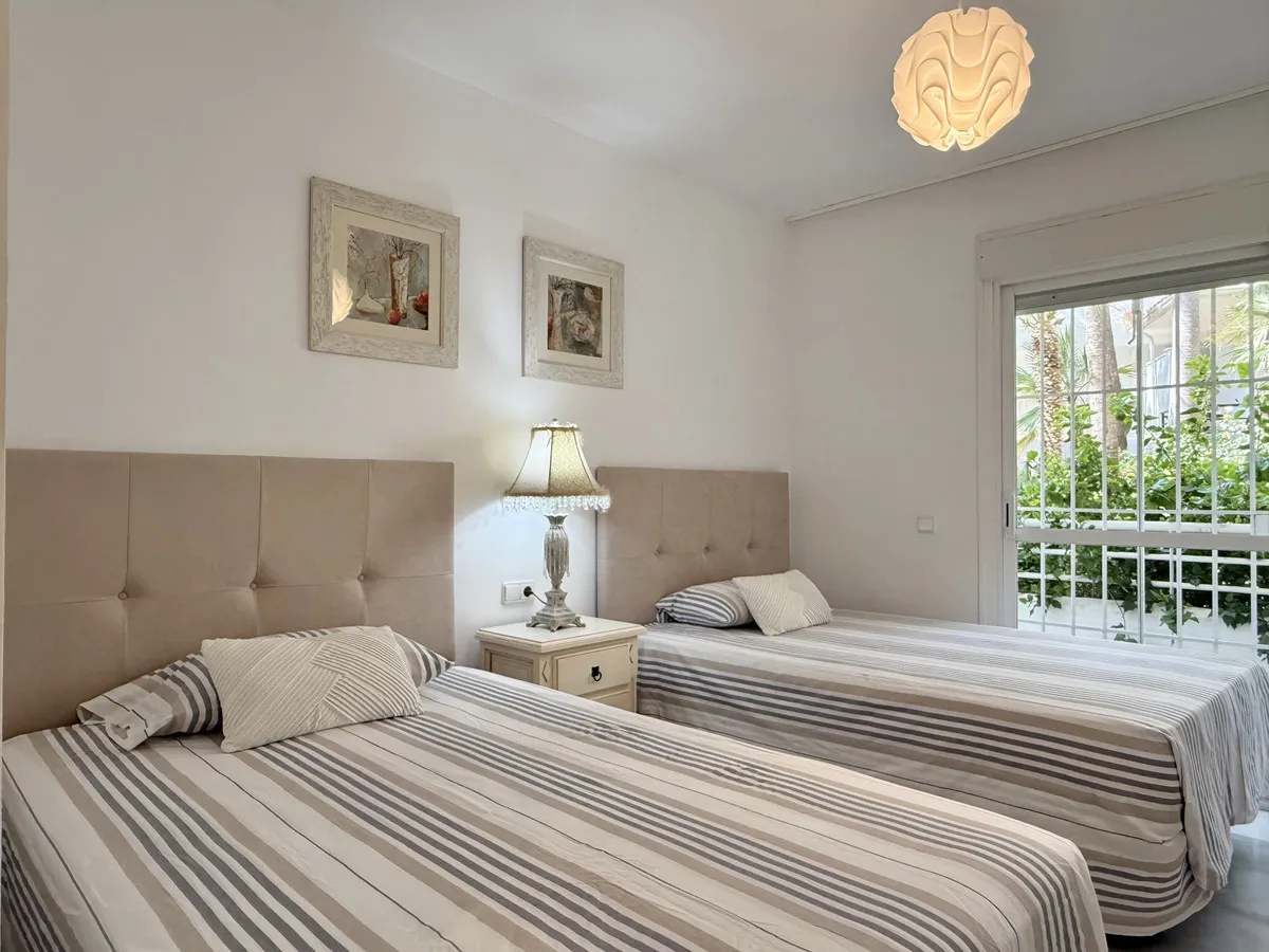 caeca19b-b89c-4793-8498-ba822b3efc6e