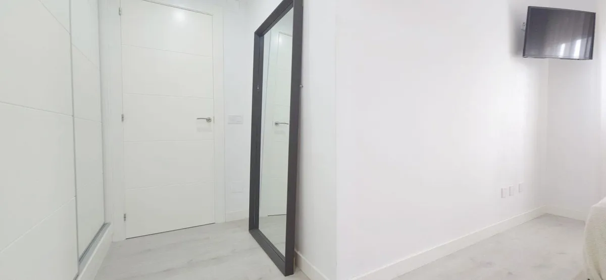 38238c49-df02-4b71-8692-ecef34074703