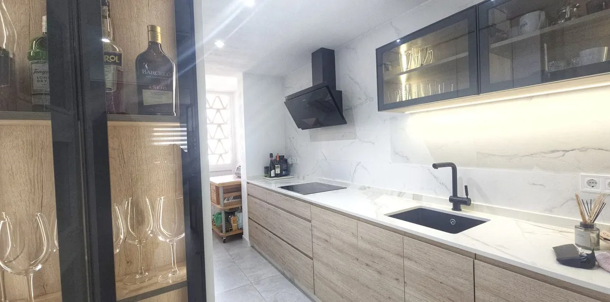 e06e282d-063c-4638-8291-f489ce9bbc78