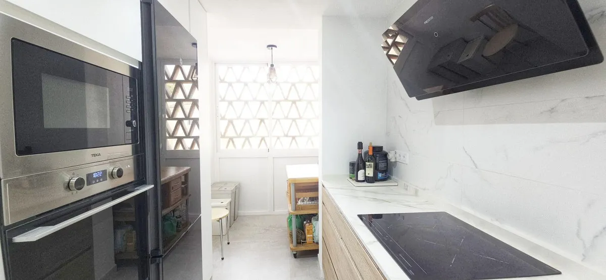 f33c5df3-7e93-49db-b59e-0240a5956ba3