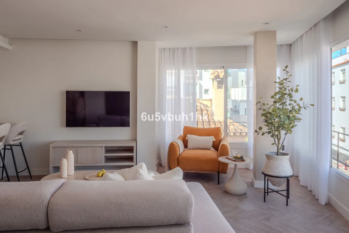 e3a1f384-f48f-44a5-a7e8-6489da5fe7d1