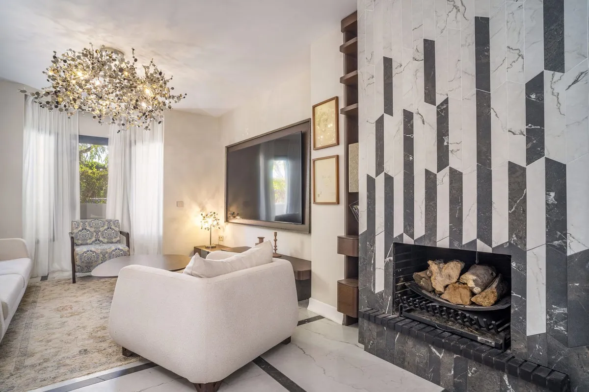 602c37e7-fe71-43fe-9569-b73e8f2791ce