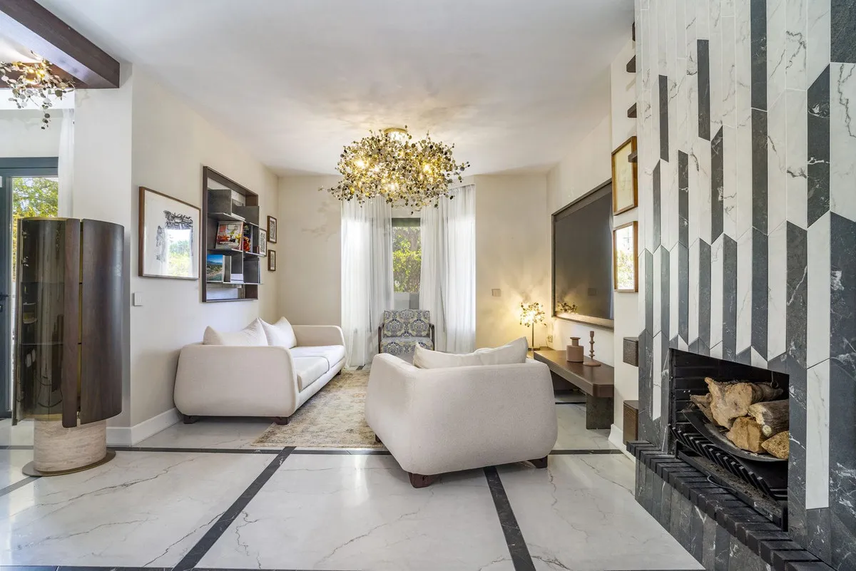 69712af4-1233-4e76-ab95-f0cd90ccc3e9