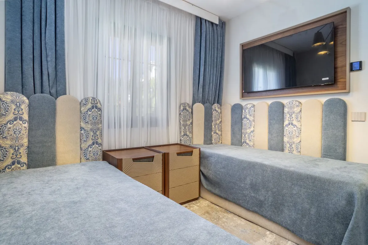 69c11033-3e05-4acf-ab21-27641d10c1b1