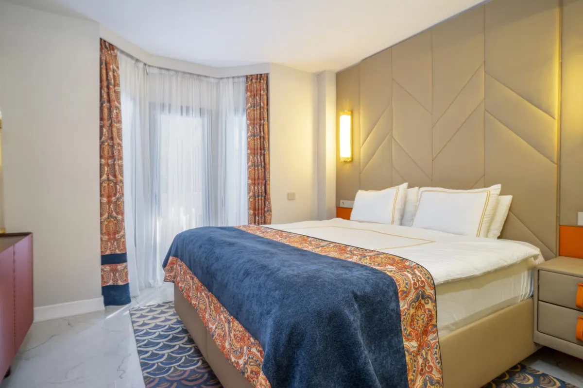 ae9d31b2-5e40-46f8-b2f3-d28c0d87110d