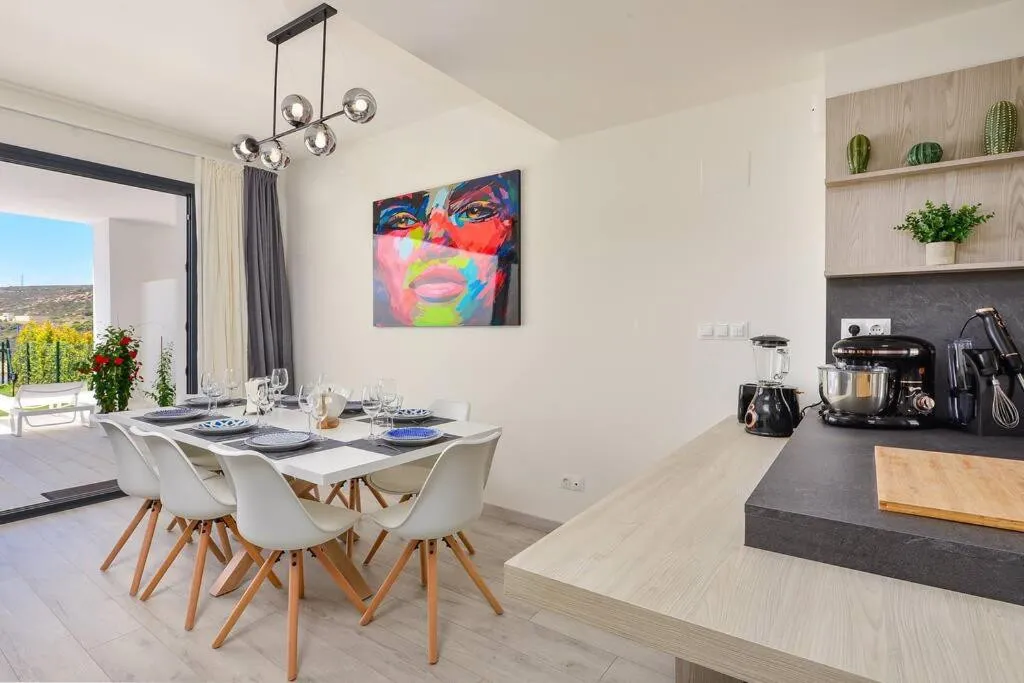 74746d5e-c0d7-4d6d-8ac8-ae42186f7ffd