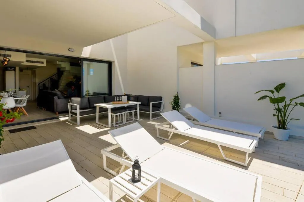 a5773260-465a-49d3-bf1d-c43b63a3aecf