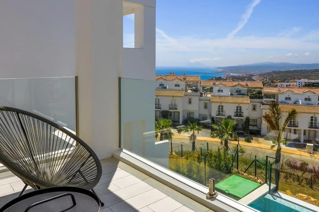 b722b444-8808-4a7a-babf-d1e5deaf3909