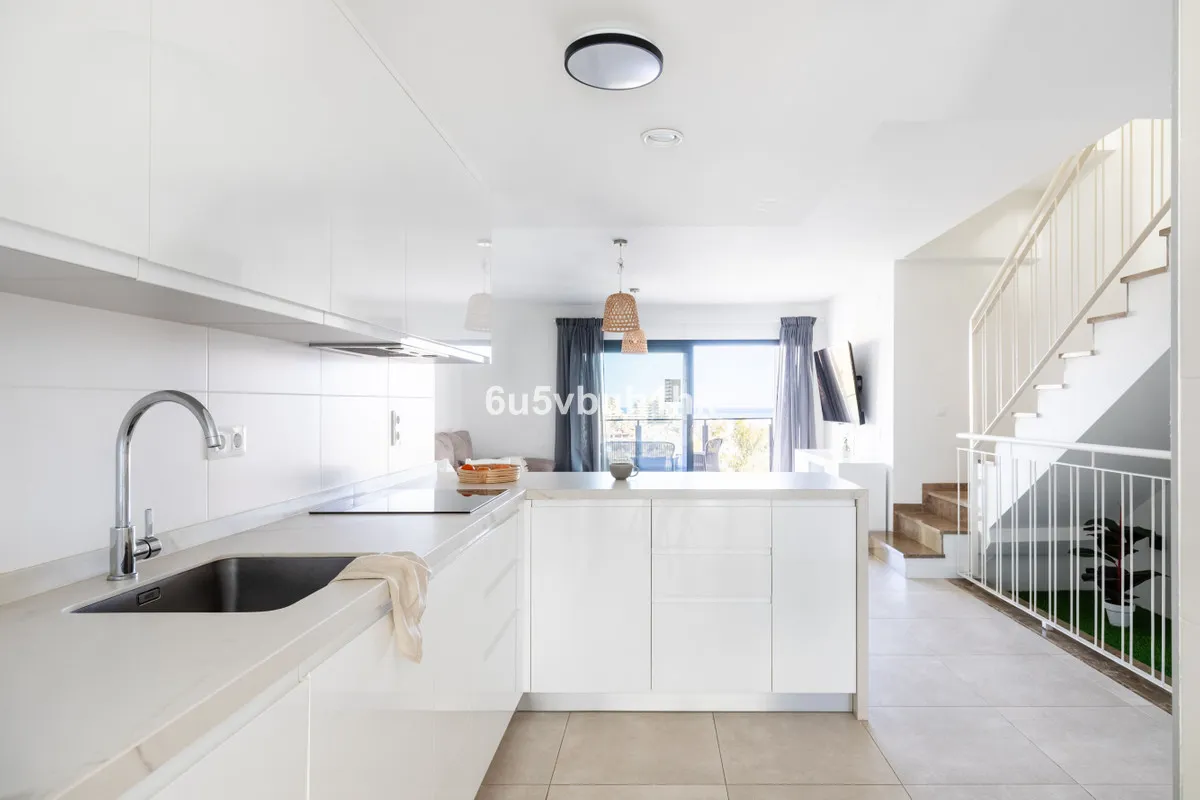 05c59eb4-84f8-4ee9-a1b0-011d5e78a0f0