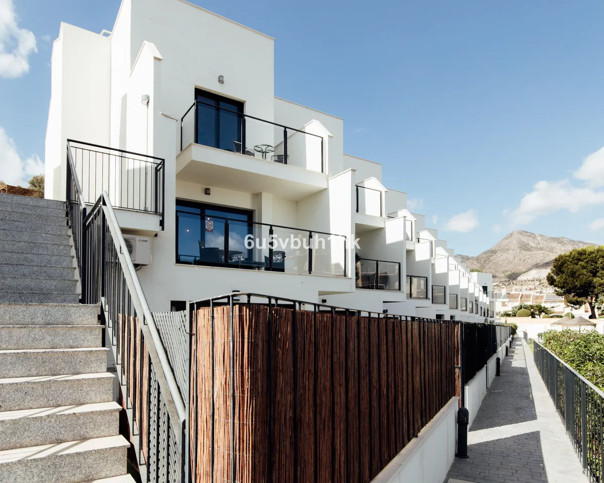 3ef0f58b-8fba-497c-8b31-2a4bb1711ba3