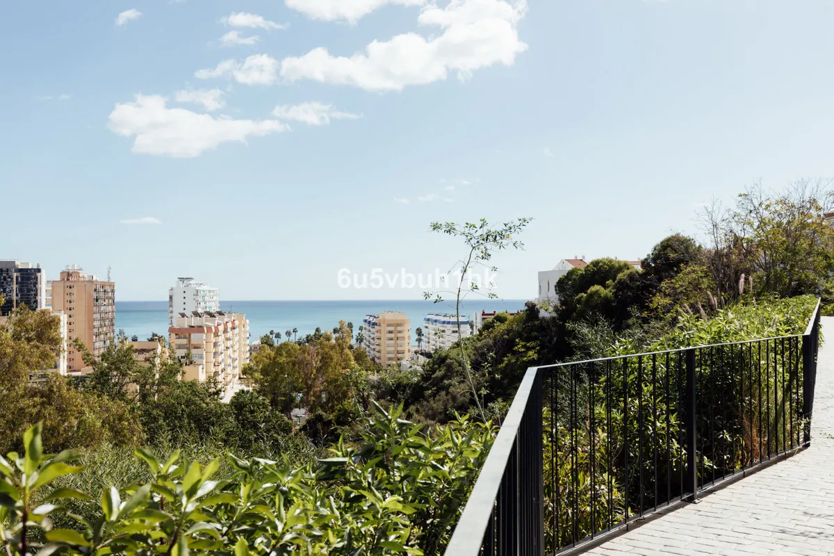 6aefeaef-01ee-445b-8aa4-7edfe11ea82a