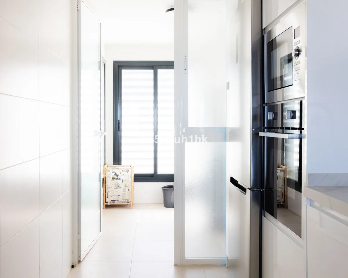 6af47025-a9ab-4da8-a680-dcf2fc43fc5f