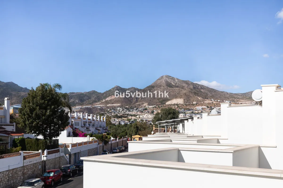 891fd70b-833f-42c5-851e-0d377a926d23