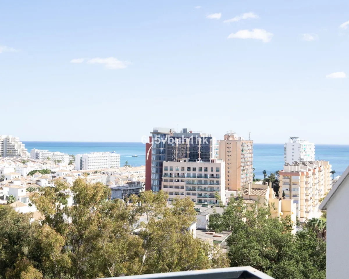 f80d4dc1-55b5-420c-b55b-a0c6bc3c8827