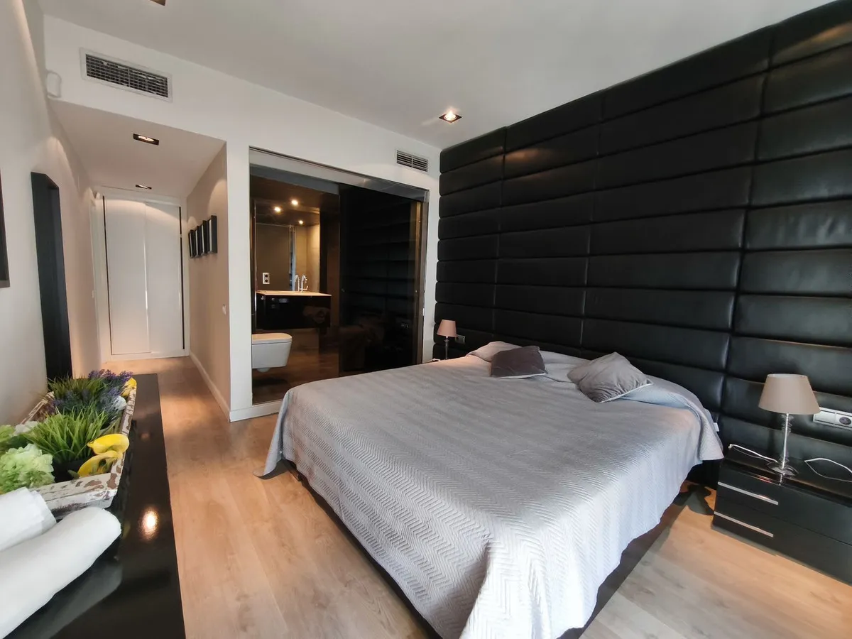 437dd605-347f-45a9-8d63-93379aeaf702