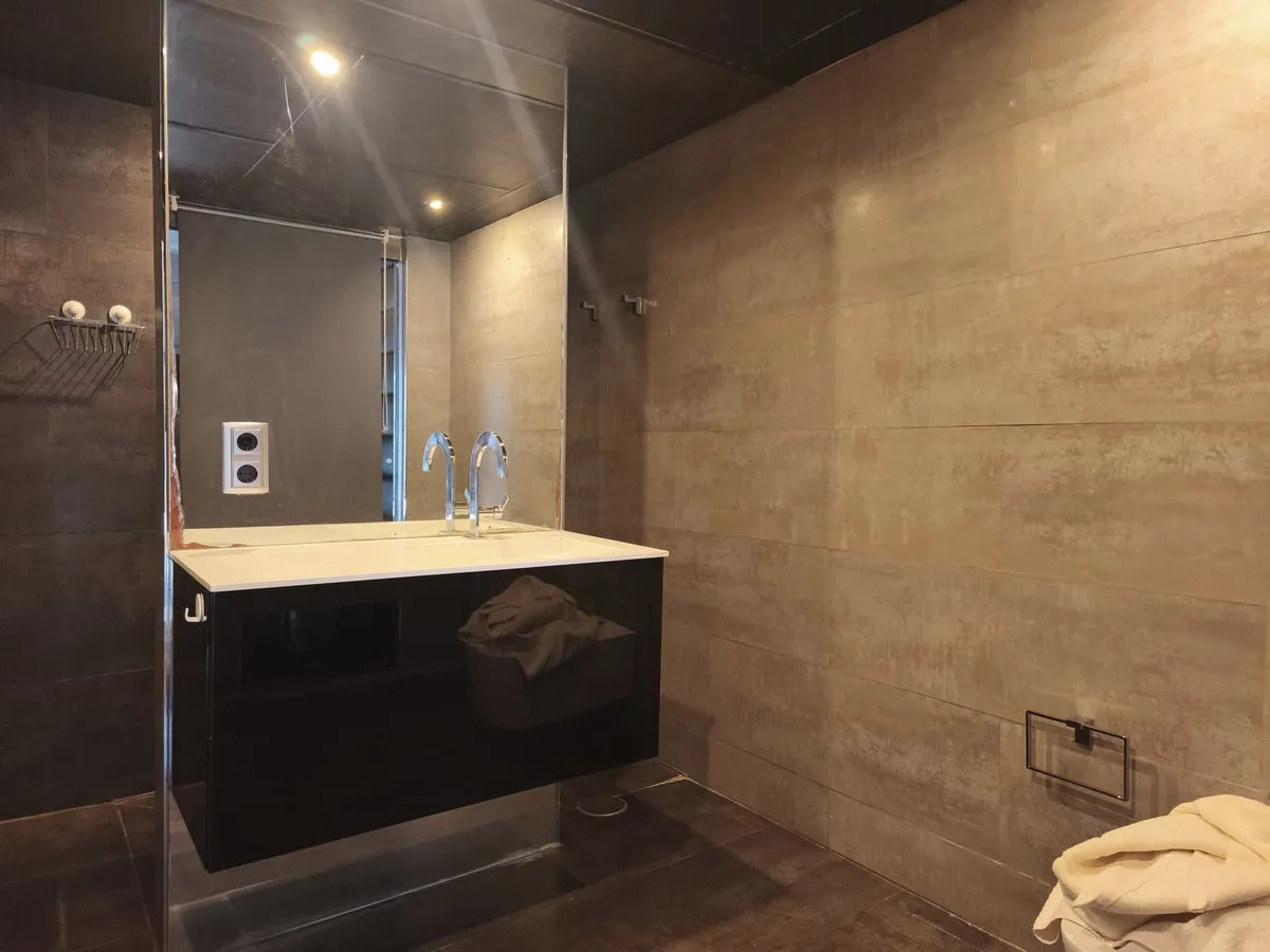 66e221e1-0656-4418-8cee-7060442de494