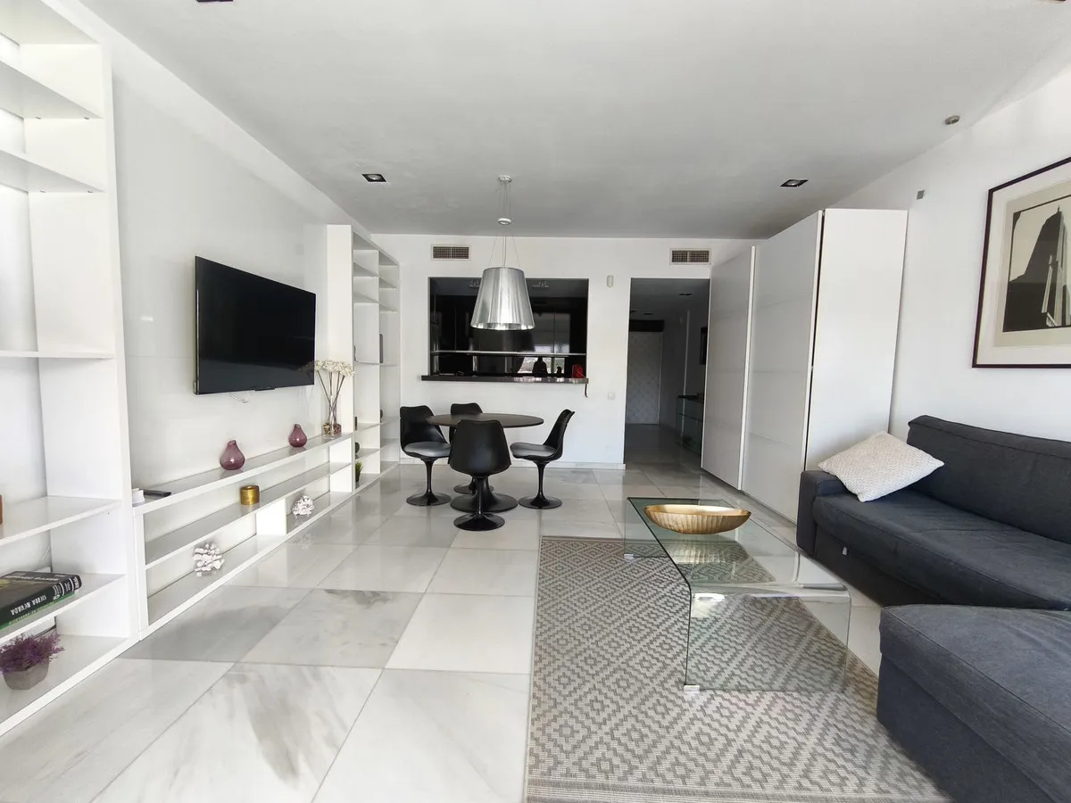 e6d7863b-50b5-4a56-888b-cfba3eaaa88b