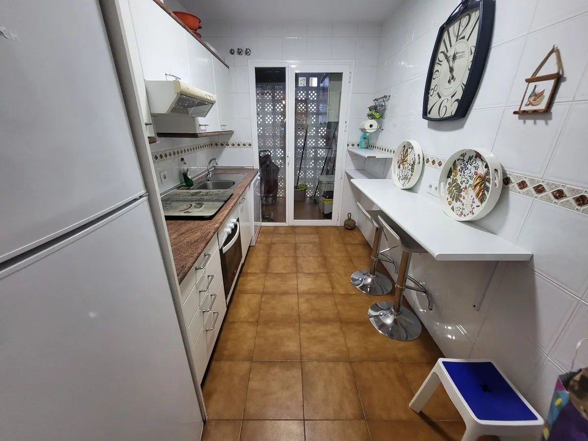 34252464-956e-441a-aa4e-70e6314ecae5