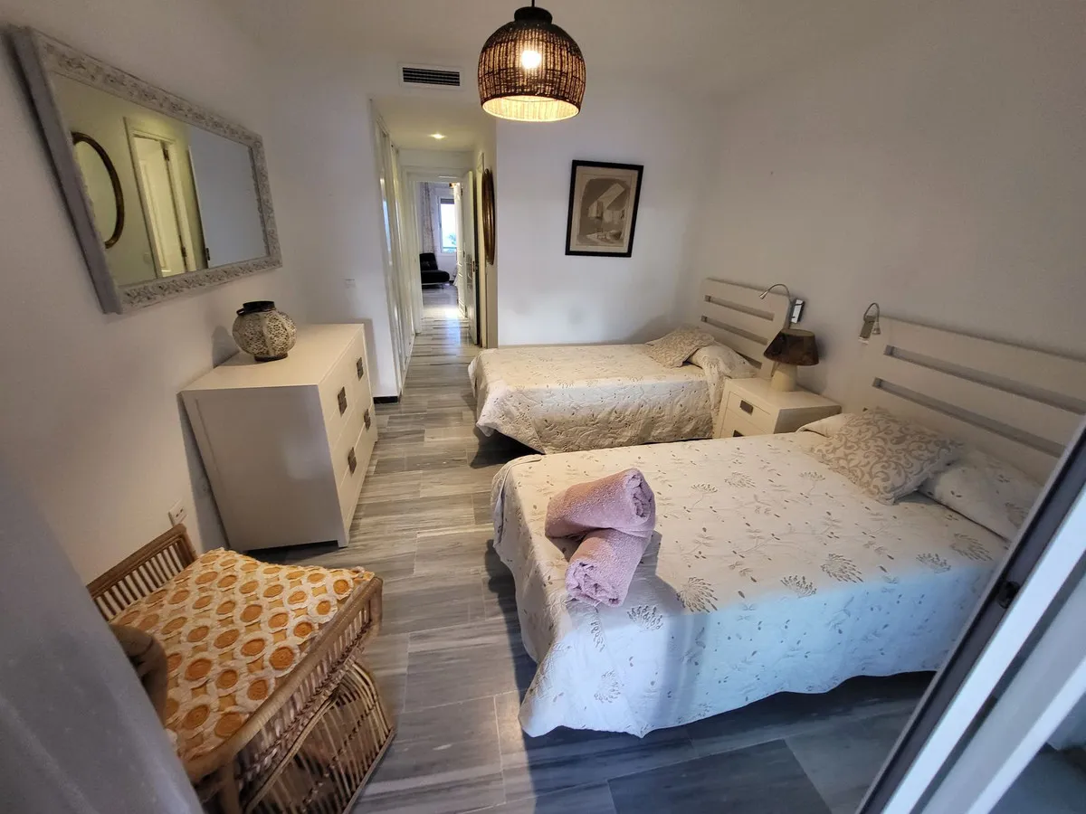 e940f85d-599d-4101-a4b3-9055bf401179