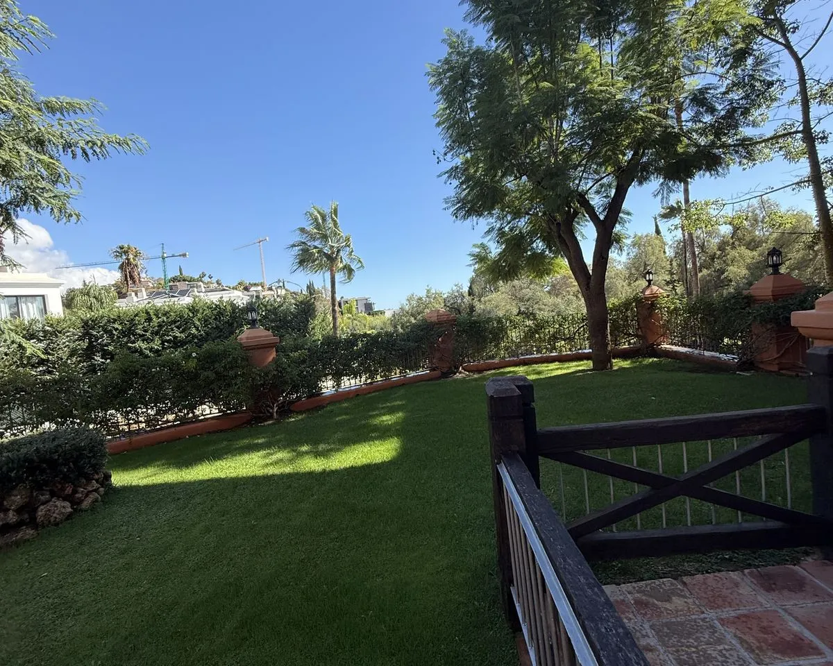 445ab1fc-a54e-46a1-afff-a4589f978b53